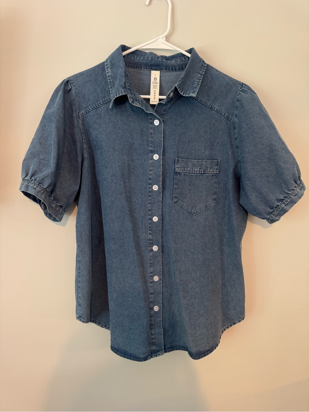 Denim Button-Front Short Sleeve Shirt - Blue